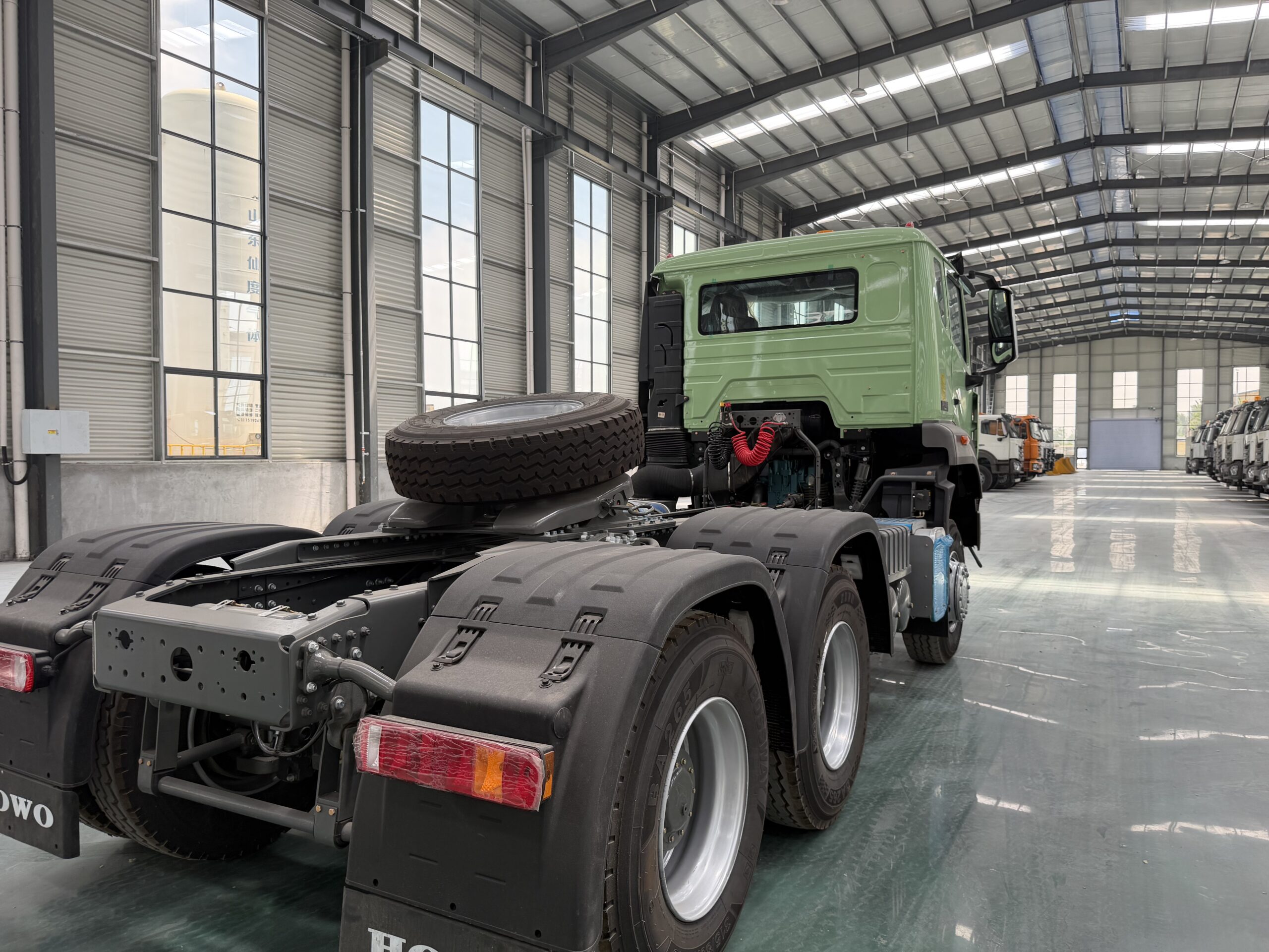 SINOTRUK HOWO NX 6×4 Tractor Unit - Image 7