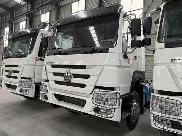 6×4 Tractor Truck - Image 3