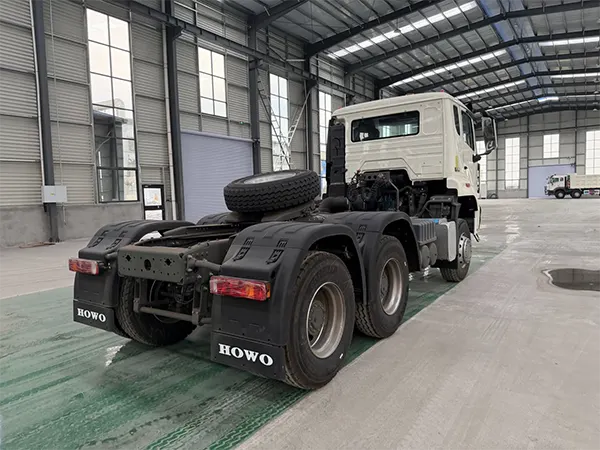 HOWO NX Series Tractor Truck - Image 4