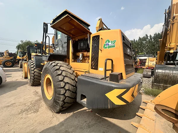 Wheel Loader - Image 3