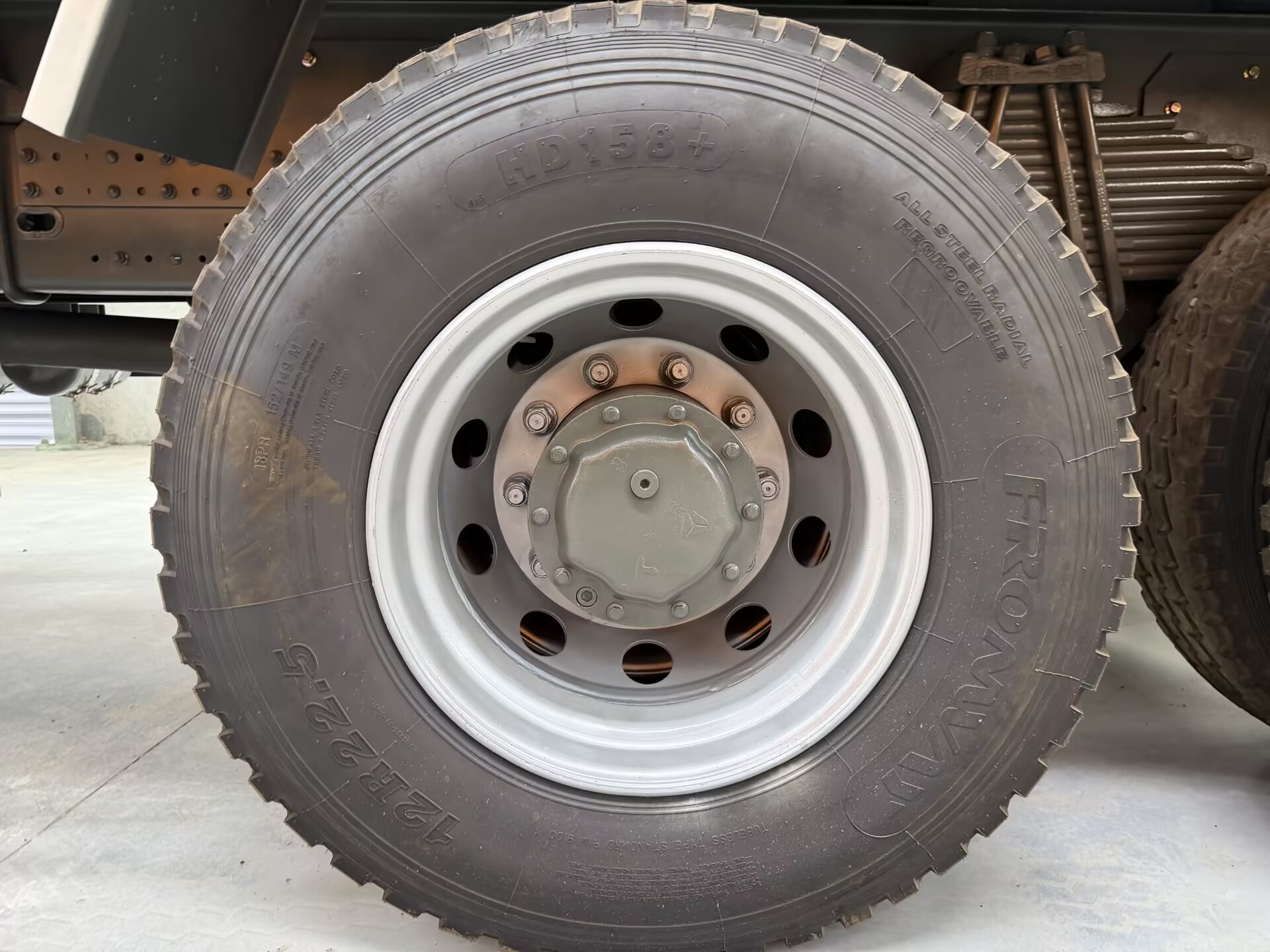 Refurbished Used HOWO 8×4 Dump Truck - Image 5