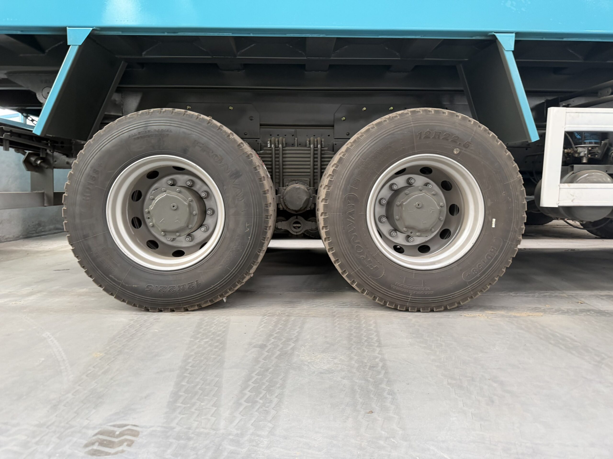 Used HOWO 6×4 Dump Truck, 371HP Euro II - Image 3