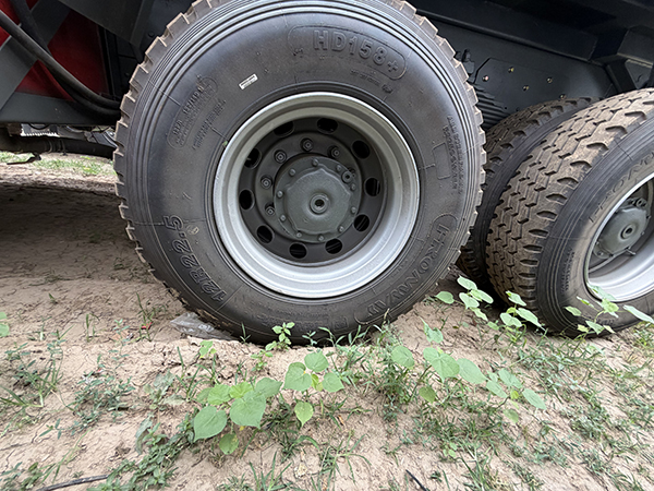 In‑Stock HOWO 371HP 6×4 Used Dump Truck, Ready for Export - Image 5