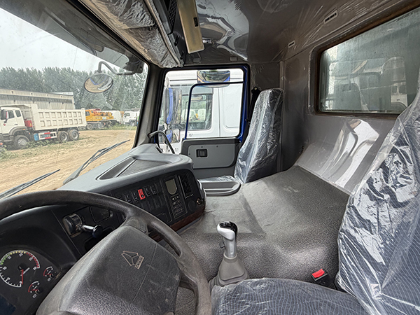 In‑Stock HOWO 371HP 6×4 Used Dump Truck, Ready for Export - Image 4