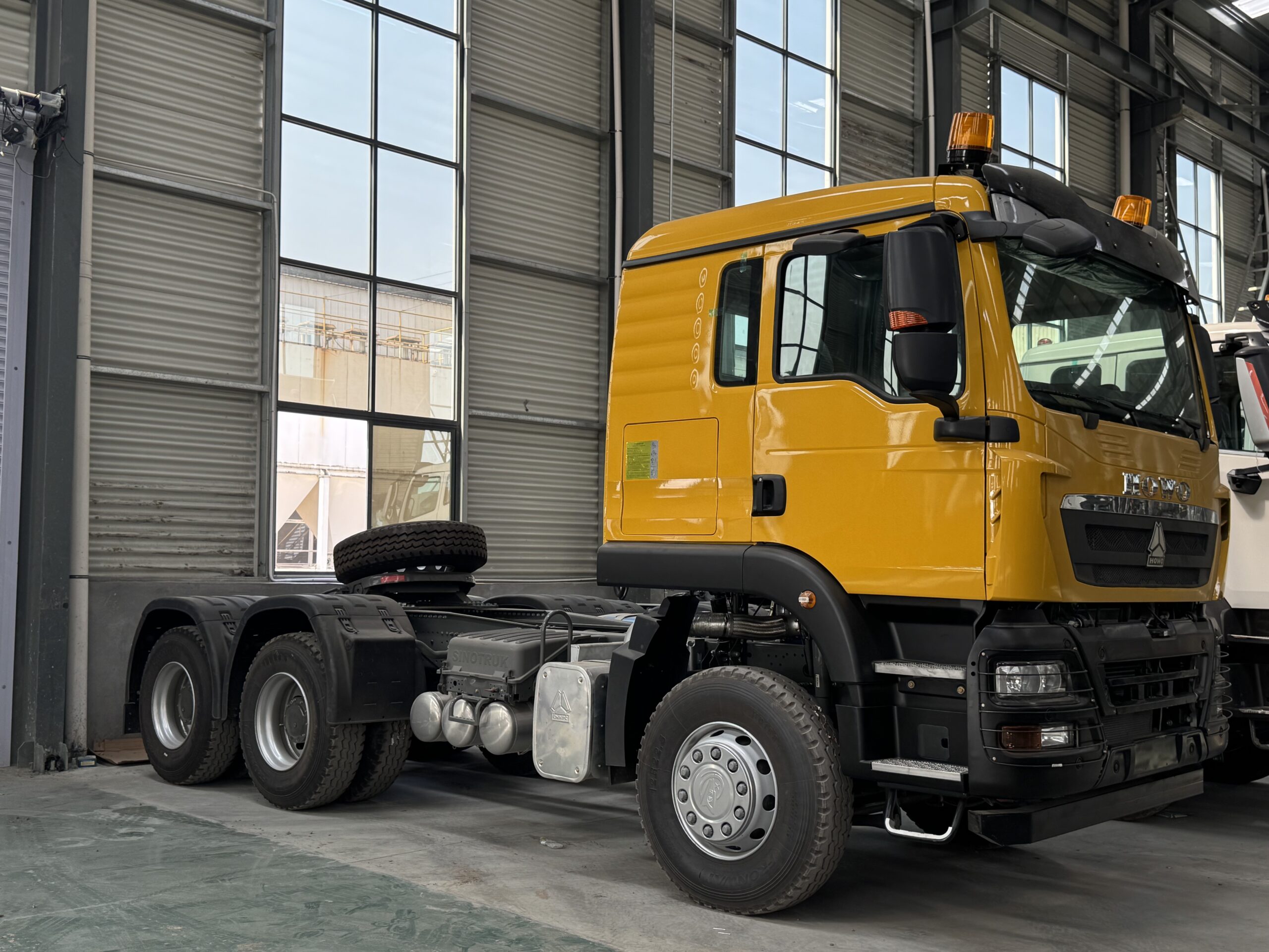 Used HOWO 6×4 430HP Tractor Truck - Image 3