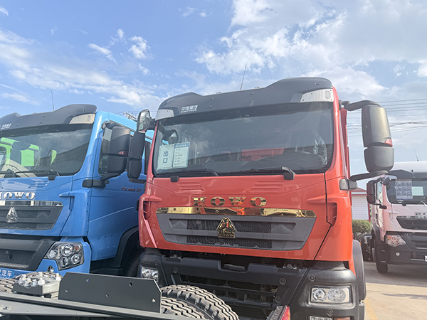 Used Sinotruk HOWO TX 8×4 Tipper Truck 350HP TX350‑MT - Image 2