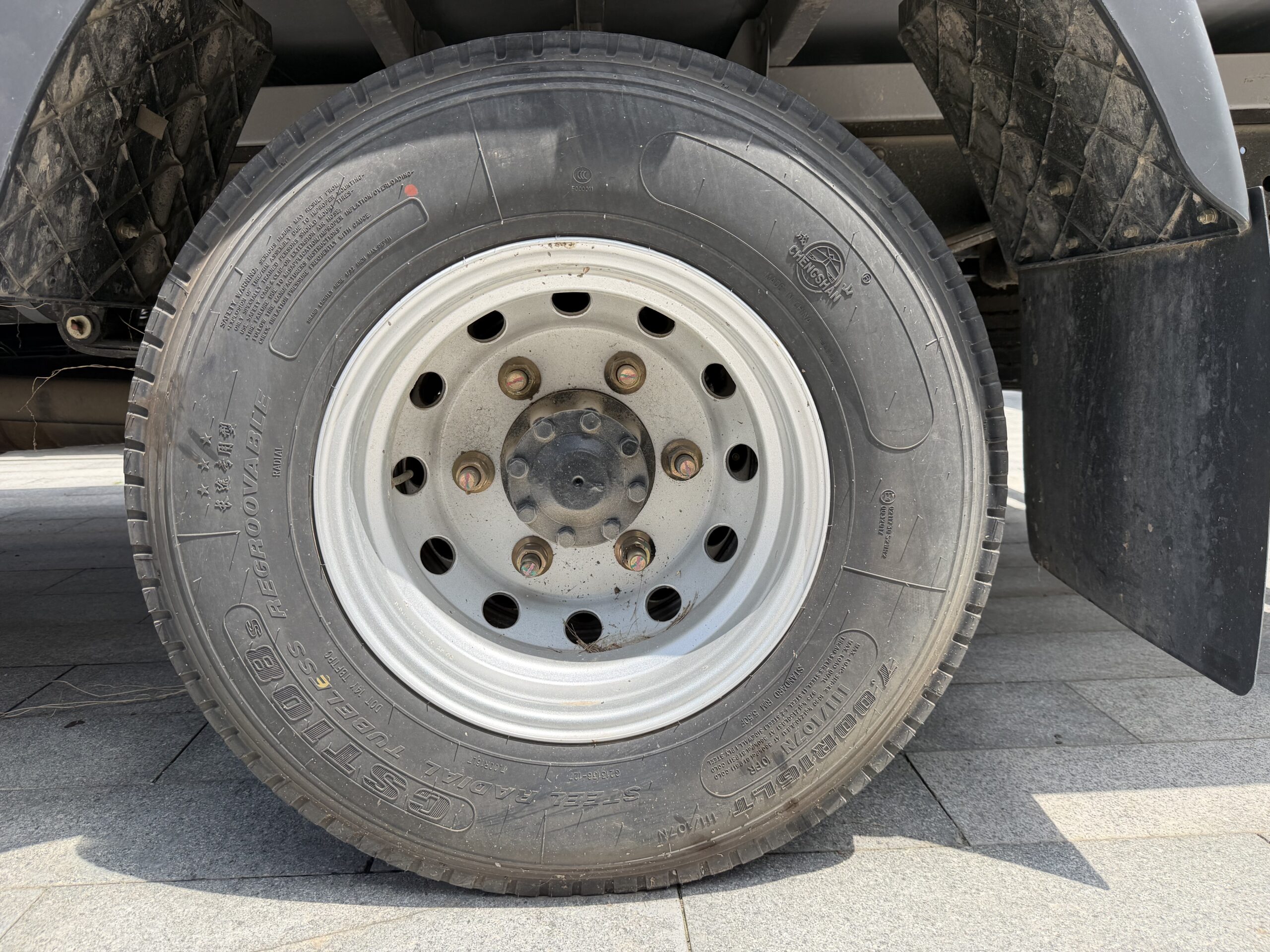 Used HOWO Flatbed Light Truck - Image 6