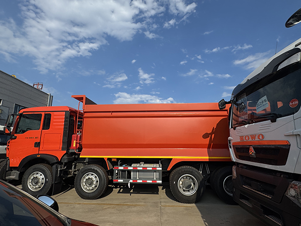 Used Sinotruk HOWO TX 8×4 Tipper Truck 350HP TX350‑MT - Image 6