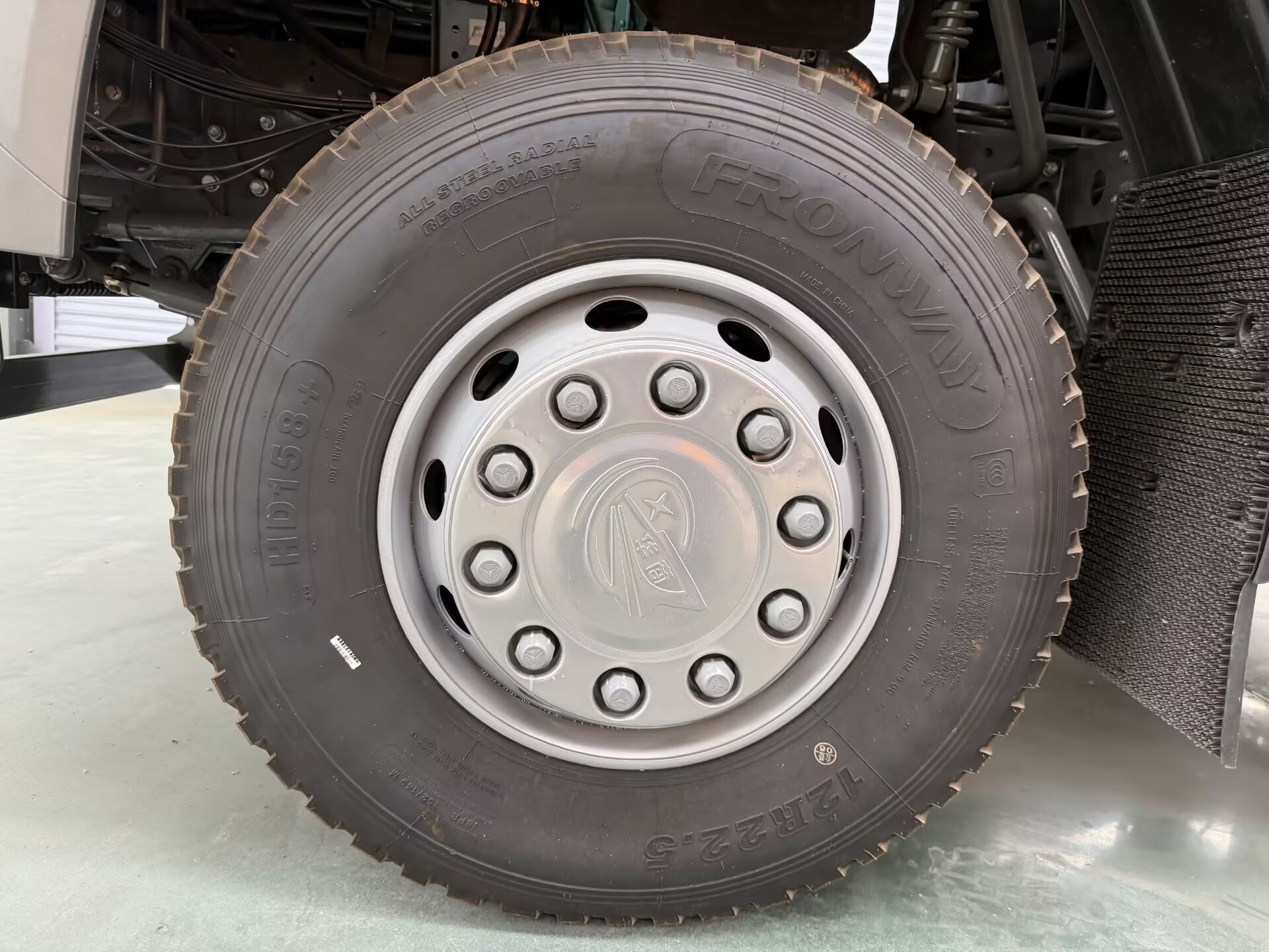 Refurbished Used HOWO 8×4 Dump Truck - Image 4