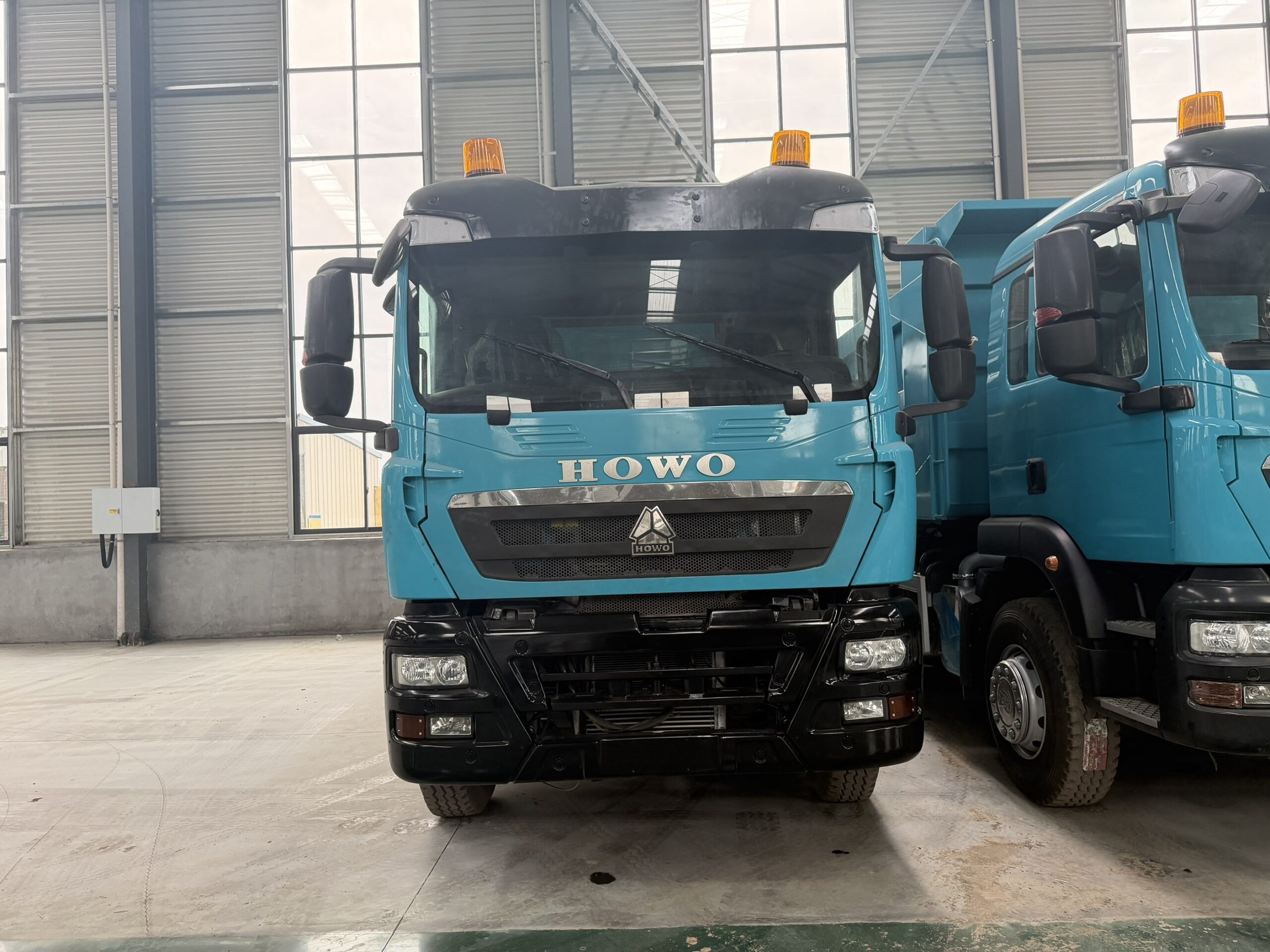 Used HOWO 6×4 Dump Truck, 371HP Euro II - Image 7