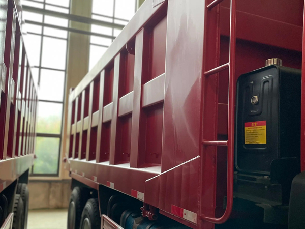 Sinotruk Howo TX 6x4 Dump Tipper Truck Heavy‑Duty Mining Construction Dumper For Export - Image 5